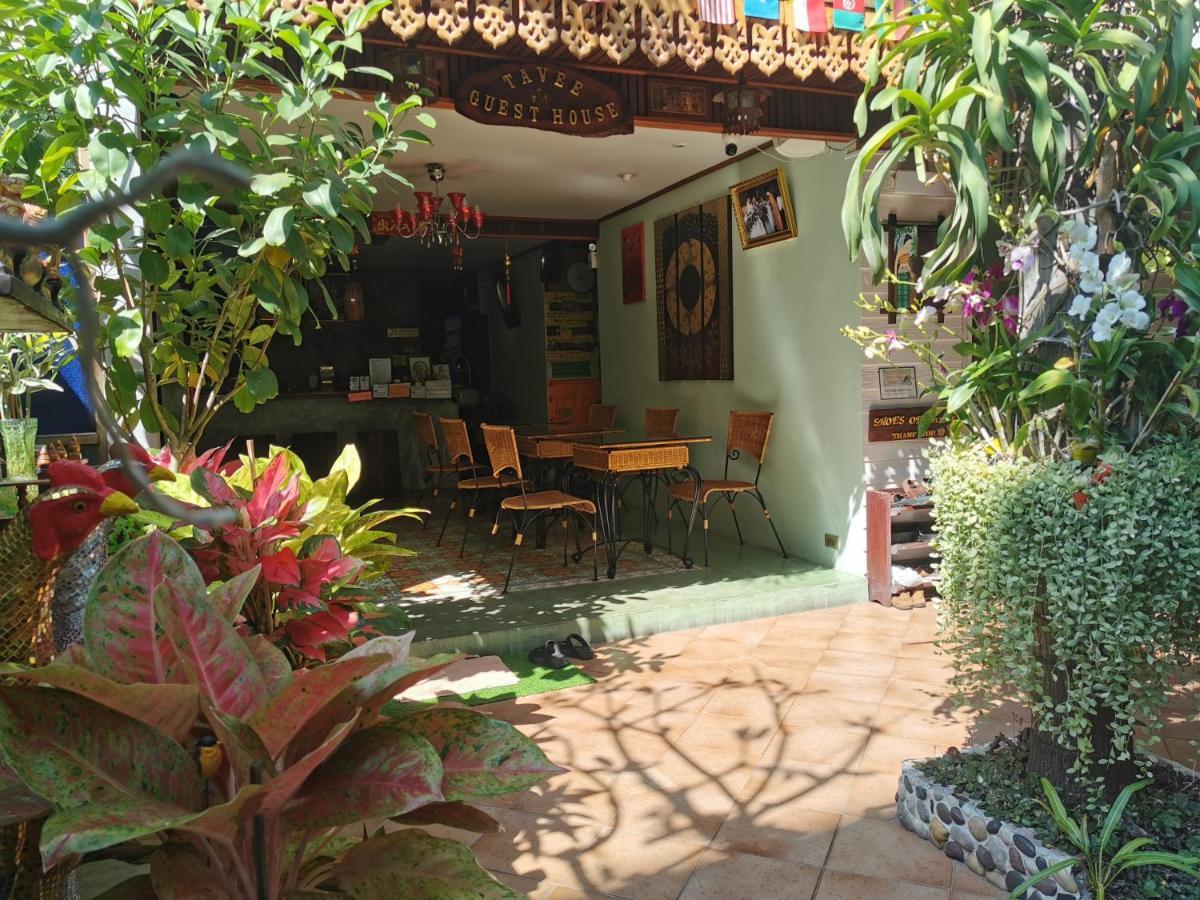Tavee Guesthouse Bangkok Exteriör bild