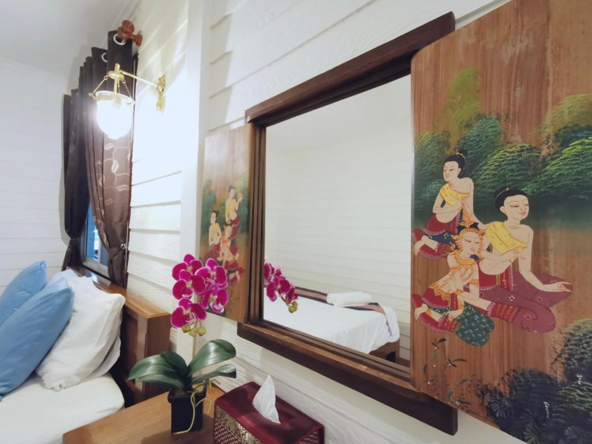 Tavee Guesthouse Bangkok Exteriör bild